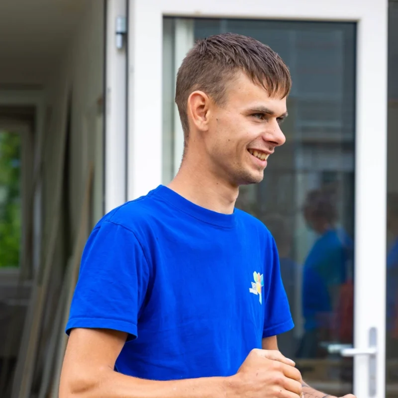 Timmerman voor Project Herstel in Natura